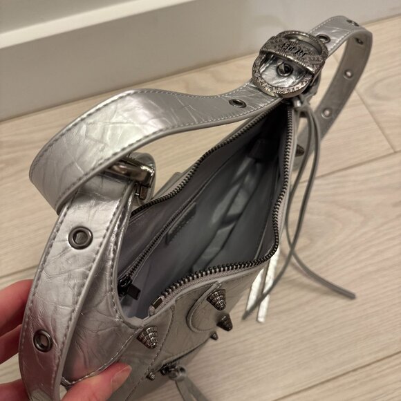 JW PEI Women's Tessa Shoulder Bag - Picture 11 of 13